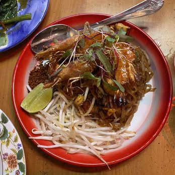 Funky Elephant - Pad Thai Old Skool - Thai Near Me - San Francisco, California Funky Elephant - Pad Thai Old Skool - Thai Near Me - San Francisco, California