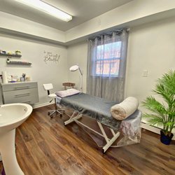 Maya’s Makeover - Procedure room