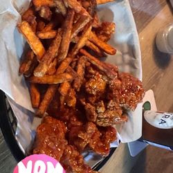 Wake N Bake - Boneless Thai sweet chili w/ sweet potato fries 10/10