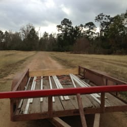 Double Creek Christmas Tree Farm - Hay ride out to the farm with yard sticks and saws