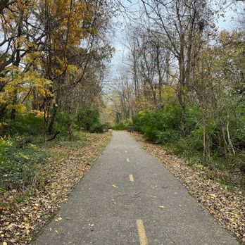 Centennial Park - Hiking Near Me - Swansea, Illinois
