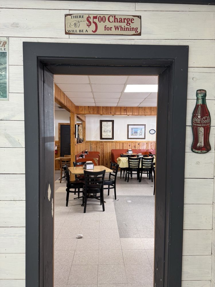 Old Town Country Kitchen & Grill Logo