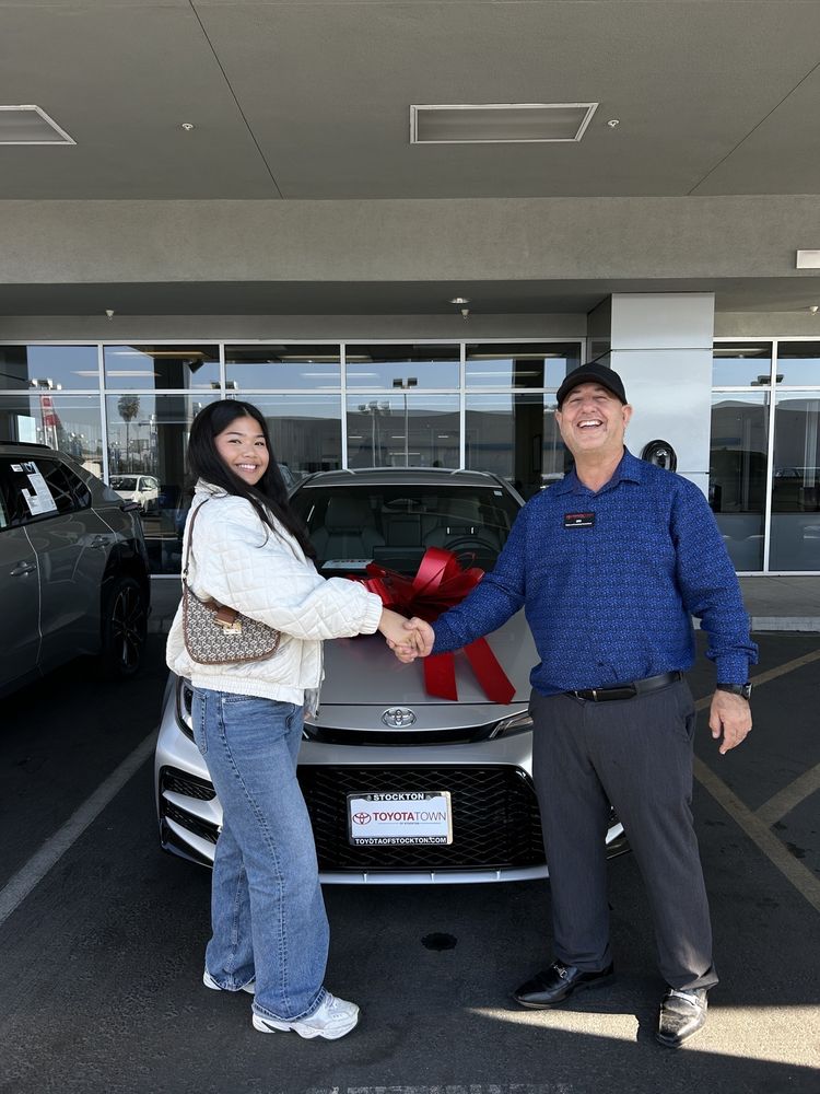 TOYOTA TOWN OF STOCKTON 256 Photos & 616 Reviews 2150 E Hammer Ln