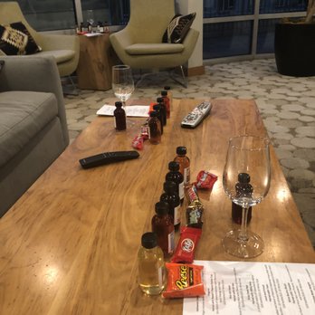 Hip Chicks Do Wine - Wineries Near Me - Portland, Oregon