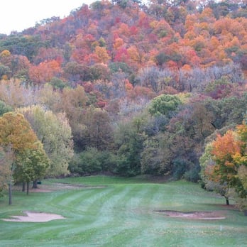 Forest Hills Golf Course - Bluffs in the distance - Golf Near Me - La Crosse, Wisconsin Forest Hills Golf Course - Bluffs in the distance - Golf Near Me - La Crosse, Wisconsin