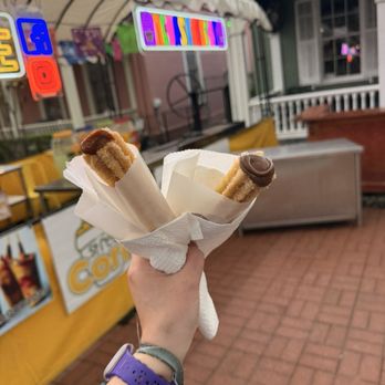 La Churrería by ChurroStar - Churro Relleno: cajeta and Nutella - Desserts Near Me - San Antonio, Texas