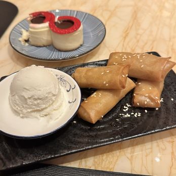 Red 8 - Red 8 cheesecake and fried banana - Dim Sum Near Me - Las Vegas, Nevada