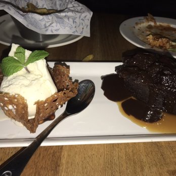 Earls Kitchen + Bar - Canadian (New) Near Me - Vancouver, British Columbia Earls Kitchen + Bar - Canadian (New) Near Me - Vancouver, British Columbia
