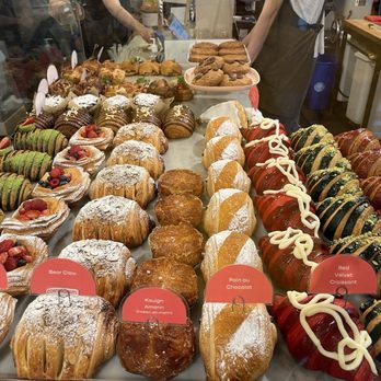 Moonrise Bakery - Oct 2024 pastry case (with gluten) - Bakeries Near Me - Seattle, Washington Moonrise Bakery - Oct 2024 pastry case (with gluten) - Bakeries Near Me - Seattle, Washington