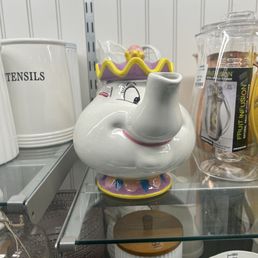 Beauty and the beast tea pot Beauty and the beast tea pot