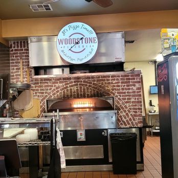 Woodstone Pizzeria - Pizza oven - Pizza Near Me - Bakersfield, California
