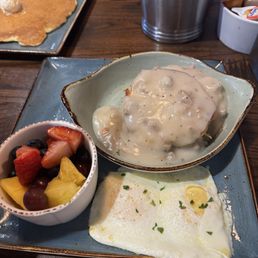 Biscuits & Turkey Sausage Gravy With Eggs Biscuits & Turkey Sausage Gravy With Eggs