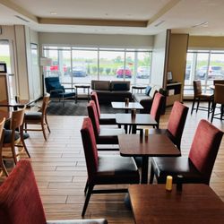 Townplace Suites By Marriott - Dining Area