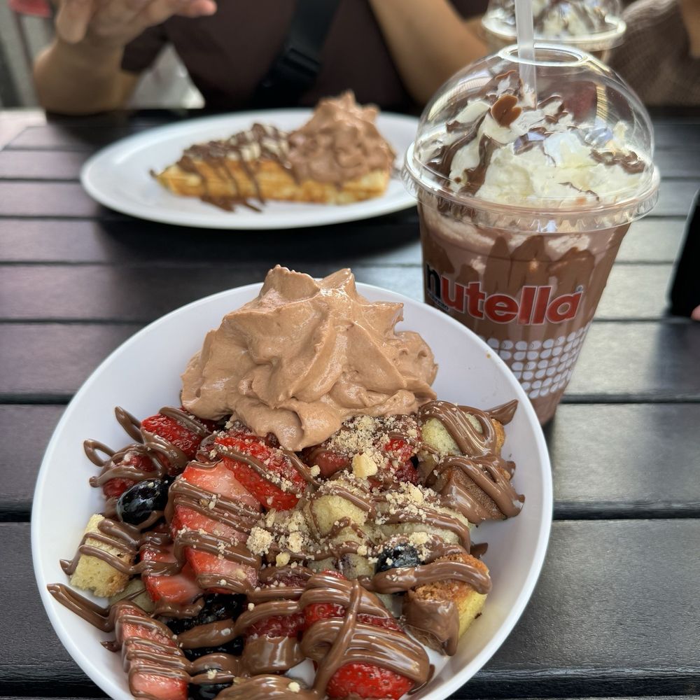 Nutella Cafe - Panzanella - Desserts Near Me - Chicago, Illinois Nutella Cafe - Panzanella - Desserts Near Me - Chicago, Illinois