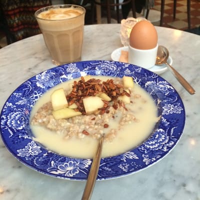 Café Pom & Flora Södermalm by null