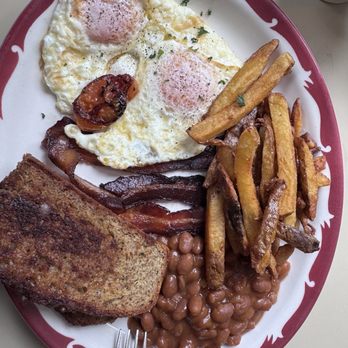 The George Street Diner - Irish breakfast. Two eggs, meat of choice, tomato, fries, beans and Irish soda bread - Diners Near Me - Toronto, Ontario The George Street Diner - Irish breakfast. Two eggs, meat of choice, tomato, fries, beans and Irish soda bread - Diners Near Me - Toronto, Ontario
