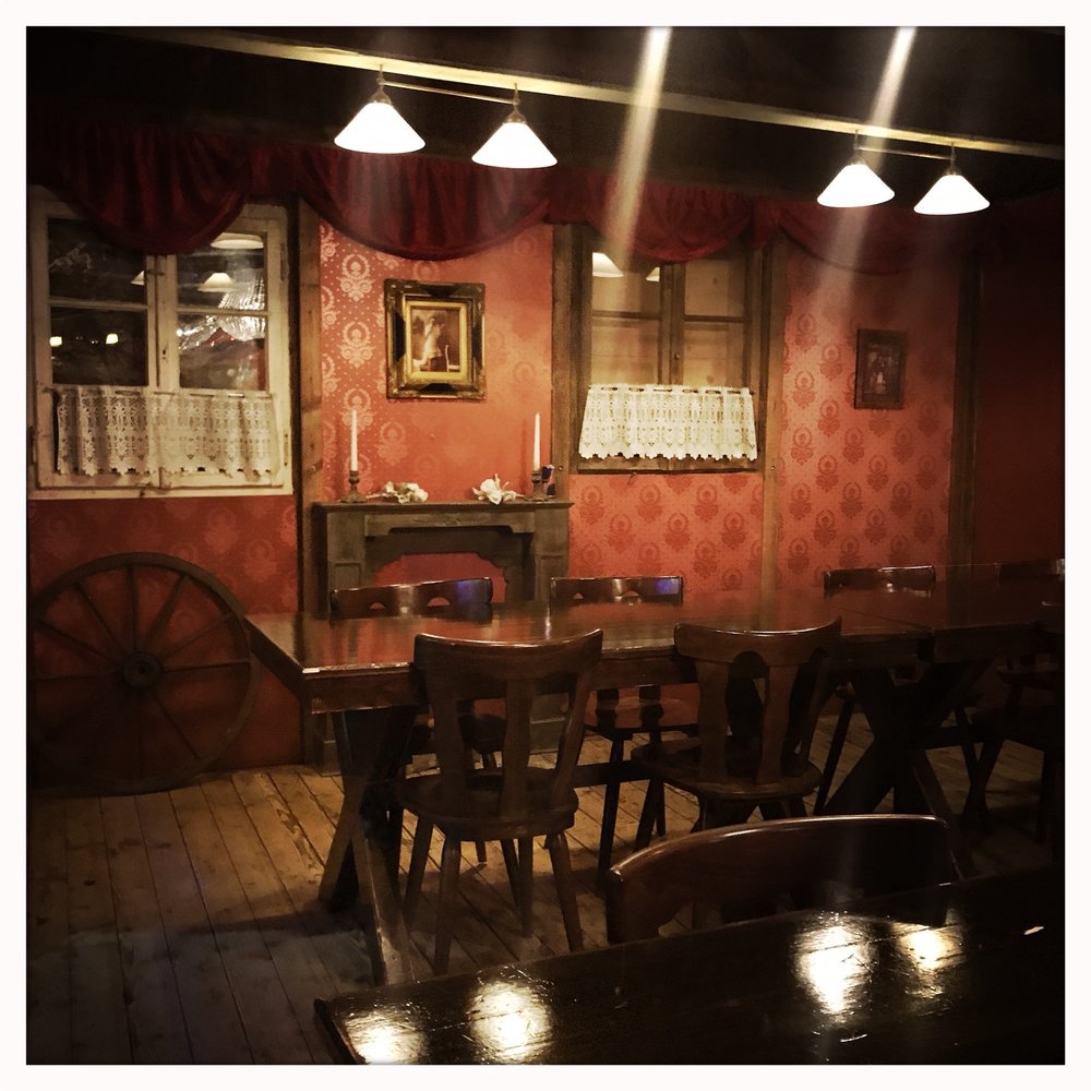 Kentucky Saloon & Steakhouse - Steakhouses Near Me - Pratteln, BL