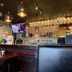 Hideko Sushi And Thai - Beautiful sushi bar