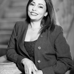 Gina Zoumut Realtor