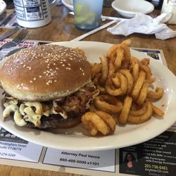 Gayle's Depot Square Farm Shoppe - Cheesy Mac N Cheeseburger