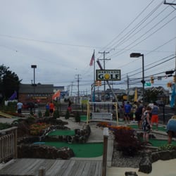 Hartland Miniature Golf & Arcade - This is probably the cleanest, friendliest mini golf on Long Beach Island!
