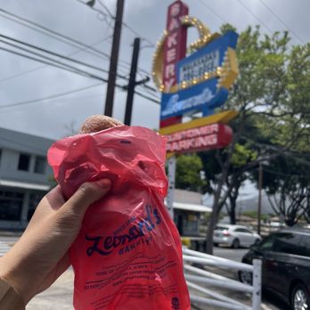 Leonard's Bakery - Bakeries Near Me - Honolulu, Hawaii Leonard's Bakery - Bakeries Near Me - Honolulu, Hawaii