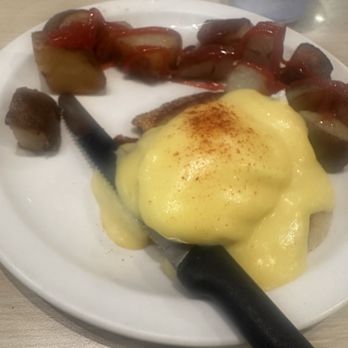 Kaneohe Pancake House - Eggs Benedict half order - Breakfast & Brunch Near Me - Kaneohe, Hawaii