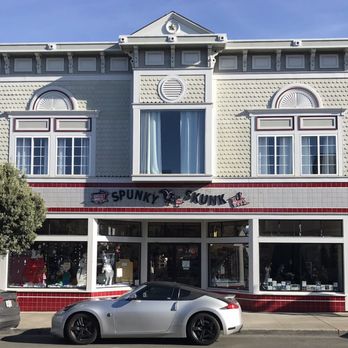 SPUNKY SKUNK - Updated December 2024 - 18 Photos & 21 Reviews - 344 N
