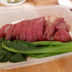 牡丹軒 - Char siu can for take out. Accompanied with Chicken soup