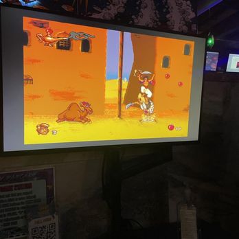 Lowry Parcade - Aladdin game - Arcades Near Me - Tampa, Florida
