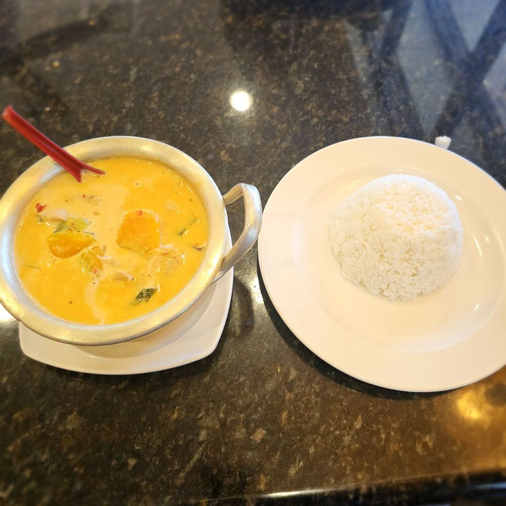 Noy’S Tuk Tuk Thai Oro Valley - Pumpkin curry - Thai Near Me - Oro Valley, Arizona