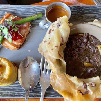 Savotta - Pot Pie Stew Bear. Seasonally. - Scandinavian Near Me - Helsinki, 18 Savotta - Pot Pie Stew Bear. Seasonally. - Scandinavian Near Me - Helsinki, 18