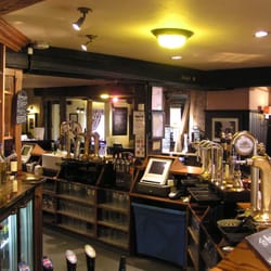 The Melville Inn - Behind the bar and into the quiet dining area