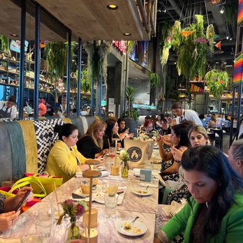 CVI.CHE 105 - Seafood Near Me - Miami, Florida