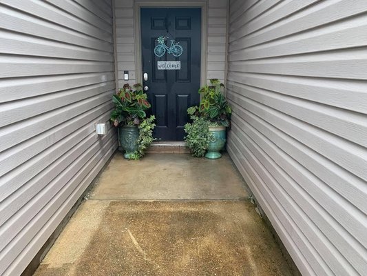 Power Washing/Pressure Washing - Power washing, also known as pressure washing, is an effective and efficient cleaning method used to remove dirt, grime, mold, mildew, stains, and other contaminants from various surfaces using high-pressure water jets. The technique has gained widespread popularity due to its ability to restore and revitalize both residential and commercial exteriors, making them look fresh and clean again. From cleaning driveways to washing decks, power washing can tackle a wide range of cleaning tasks with remarkable precision and speed. Power Washing/Pressure Washing - Power washing, also known as pressure washing, is an effective and efficient cleaning method used to remove dirt, grime, mold, mildew, stains, and other contaminants from various surfaces using high-pressure water jets. The technique has gained widespread popularity due to its ability to restore and revitalize both residential and commercial exteriors, making them look fresh and clean again. From cleaning driveways to washing decks, power washing can tackle a wide range of cleaning tasks with remarkable precision and speed.