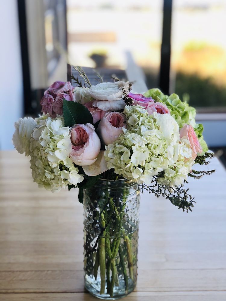 FLOWERS BY IVY Updated May 2024 143 Photos & 137 Reviews 392 E