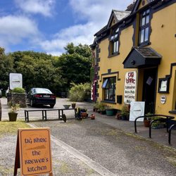 Tig Bhric & West Kerry Brewery - Tig Bhric exterior