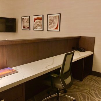DoubleTree by Hilton Tucson Downtown Convention Center - Huge work desk with drawers - Hotels Near Me - Tucson, Arizona DoubleTree by Hilton Tucson Downtown Convention Center - Huge work desk with drawers - Hotels Near Me - Tucson, Arizona