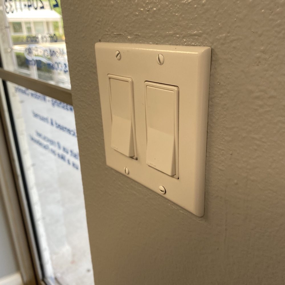 Go Local Electric, LLC - New switches - Electricians Near Me - Stuart, Florida Go Local Electric, LLC - New switches - Electricians Near Me - Stuart, Florida