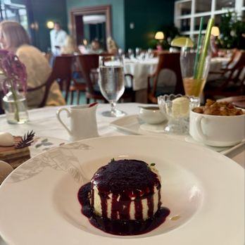 Polo Lounge - New American Near Me - Beverly Hills, California