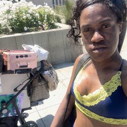 Metro Rapid Lines 720 & 920 - Me on wilshire & Santa Monica hoping to get on the bus & being denied services fired. They almost ran me over Spanish people