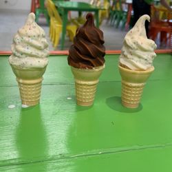 Rusty’s Burgers and Ice Cream