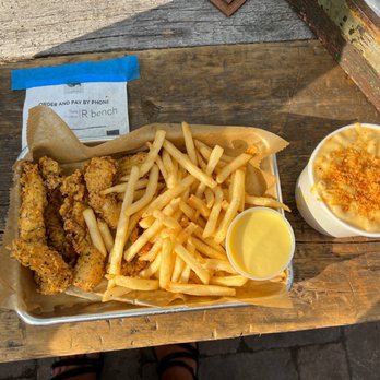 Walter's Southern Kitchen - Chicken tenders and fries - Southern Near Me - Pittsburgh, Pennsylvania Walter's Southern Kitchen - Chicken tenders and fries - Southern Near Me - Pittsburgh, Pennsylvania