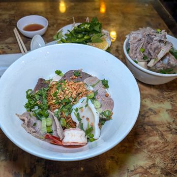 Leung Noodle - #2, same as #1 w/extra bone $16.25 - Vietnamese Near Me - San Jose, California Leung Noodle - #2, same as #1 w/extra bone $16.25 - Vietnamese Near Me - San Jose, California