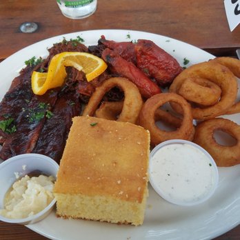 Smokey's Kitchen - Barbeque Near Me - Truckee, California