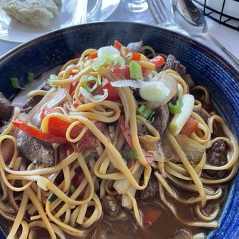 La Ronda Restaurant - Tallarin Saltado - Peruvian Near Me - San Mateo, California La Ronda Restaurant - Tallarin Saltado - Peruvian Near Me - San Mateo, California