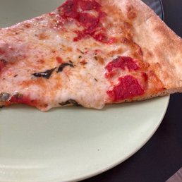 Takeout even tastes great. My crispy slice of Margarita.