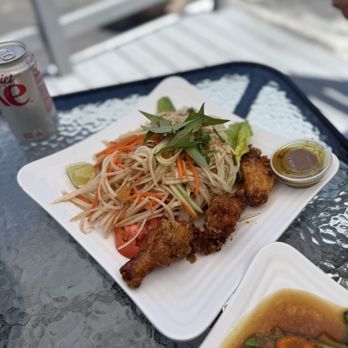 Golden Monkey Cafe - Papaya Salad - Cambodian Near Me - Lynn, Massachusetts