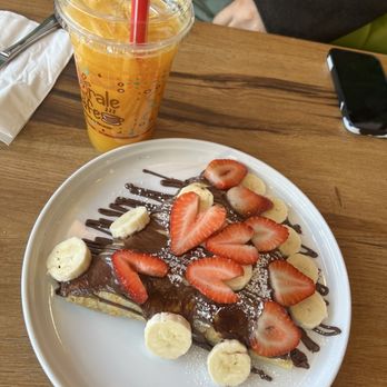 Orale Cafe - Strawberry banana crepes - Coffee & Tea Near Me - Round Lake, Illinois