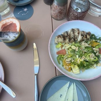 Little Palm - Salad / food - Cocktail Bars Near Me - Charleston, South Carolina